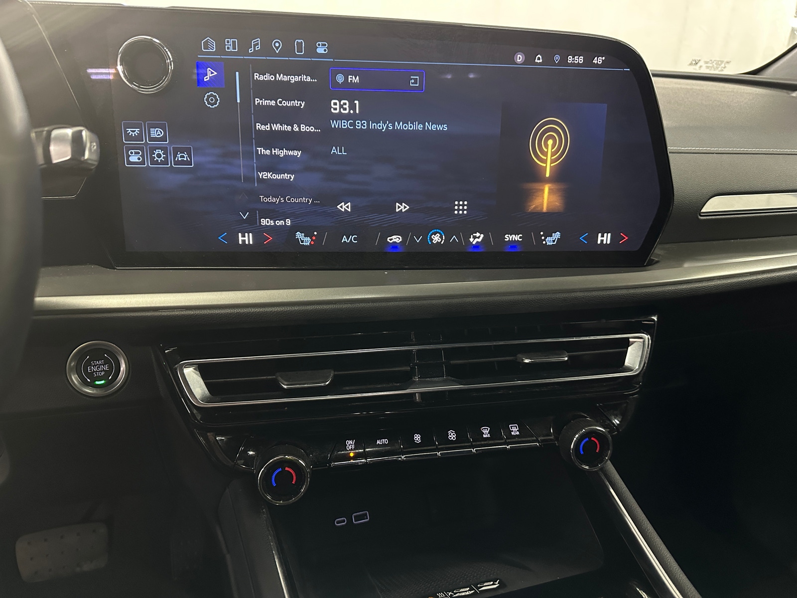 Thumbnail: 2025 Chevrolet Traverse - 4