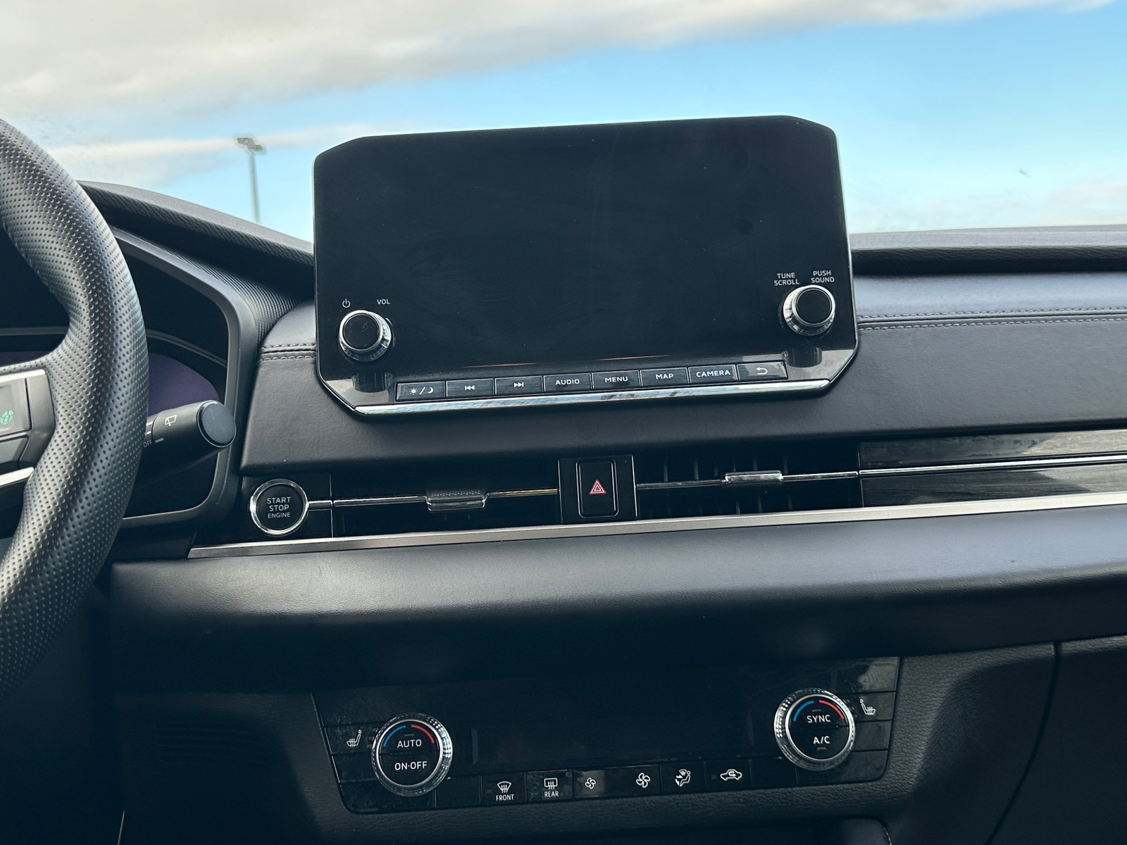 Thumbnail: 2024 Mitsubishi Outlander - 3