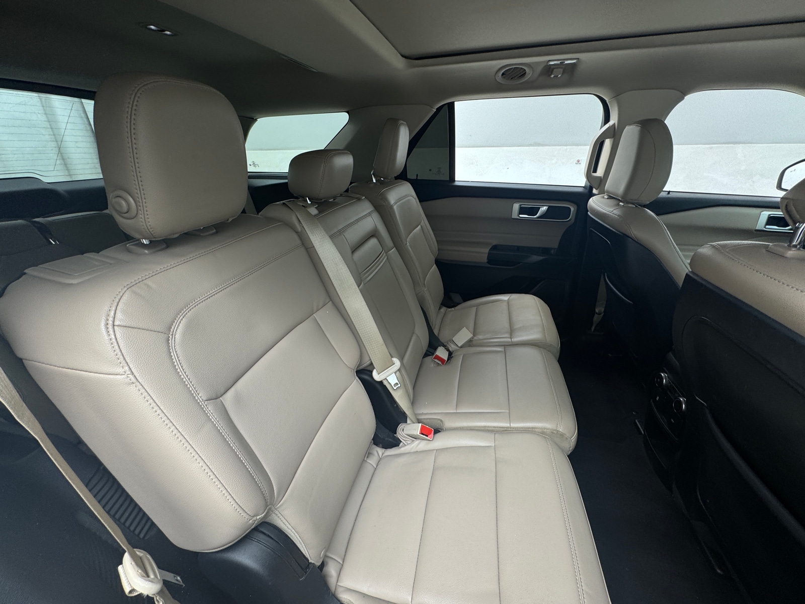 Thumbnail: 2020 Ford Explorer - 5