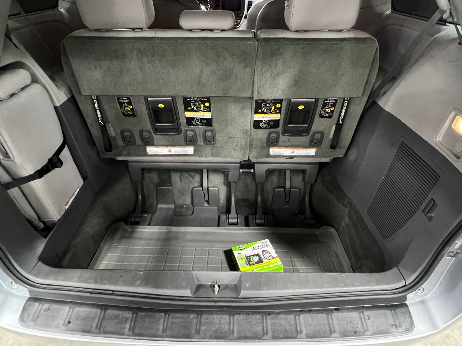 Thumbnail: 2016 Toyota Sienna - 6