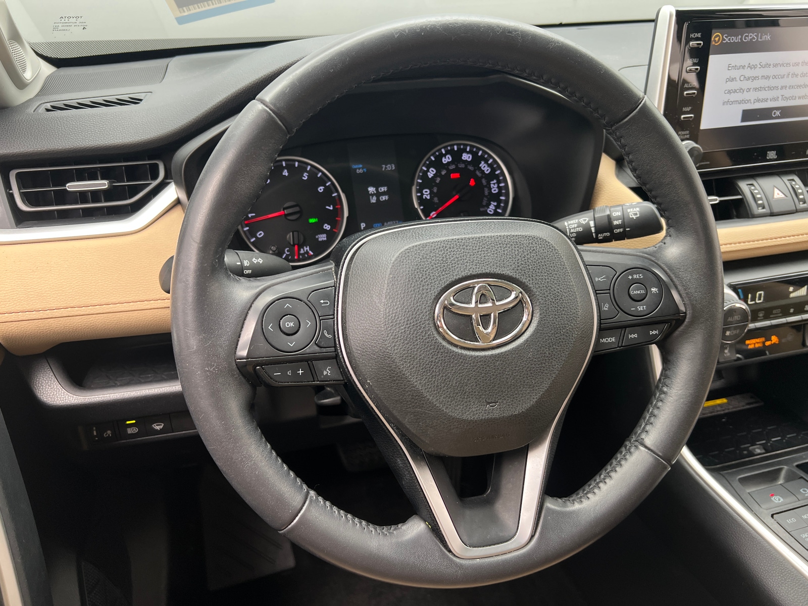 Thumbnail: 2019 Toyota RAV4 - 4