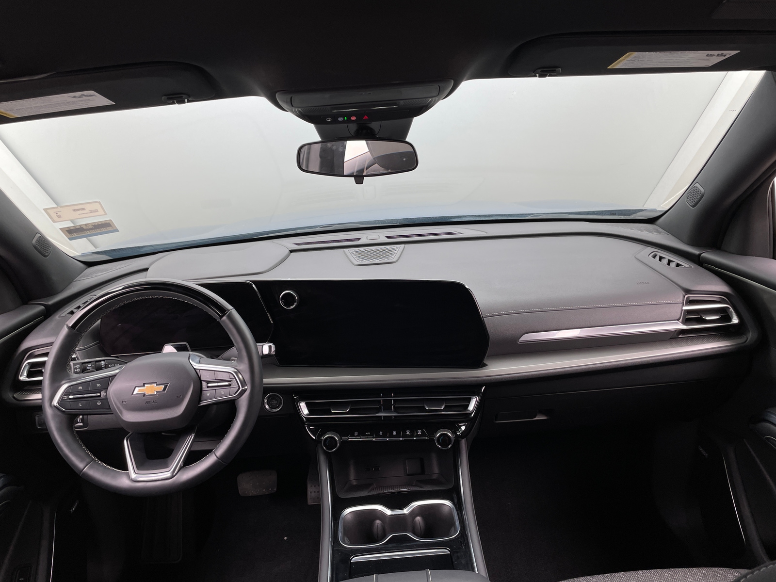 Thumbnail: 2024 Chevrolet Traverse - 3