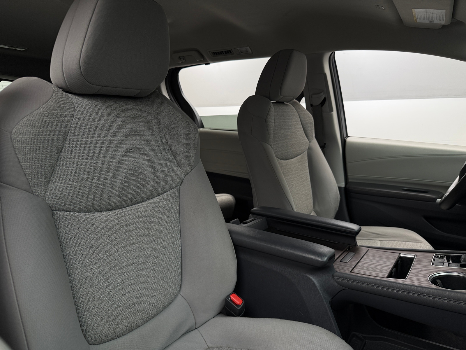 Thumbnail: 2022 Toyota Sienna - 2