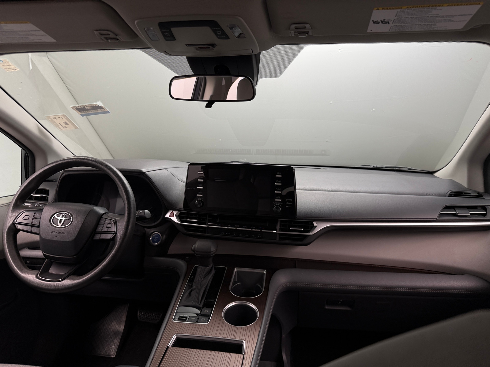 Thumbnail: 2022 Toyota Sienna - 3