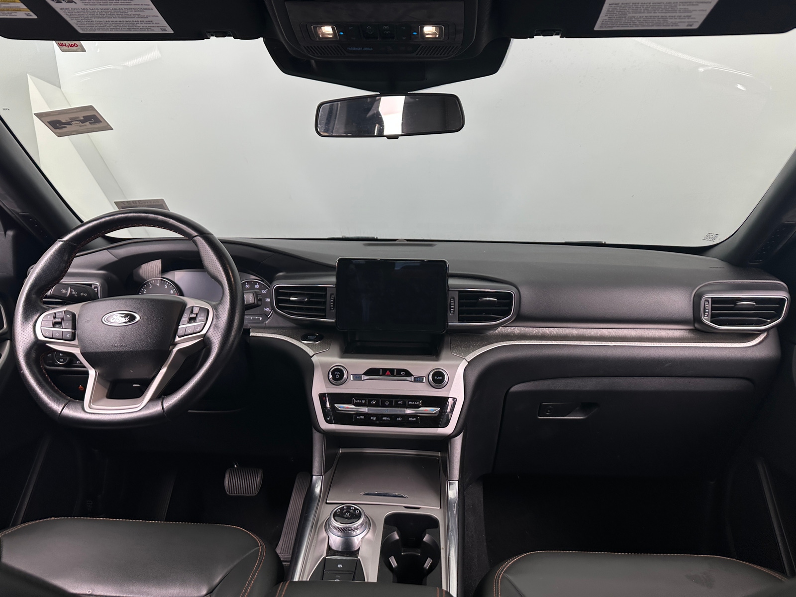 Thumbnail: 2022 Ford Explorer - 2