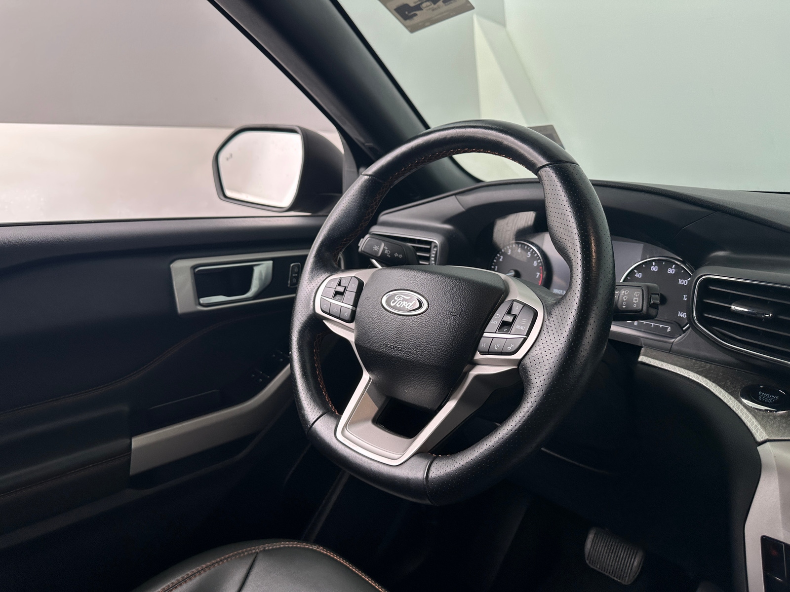 Thumbnail: 2022 Ford Explorer - 4