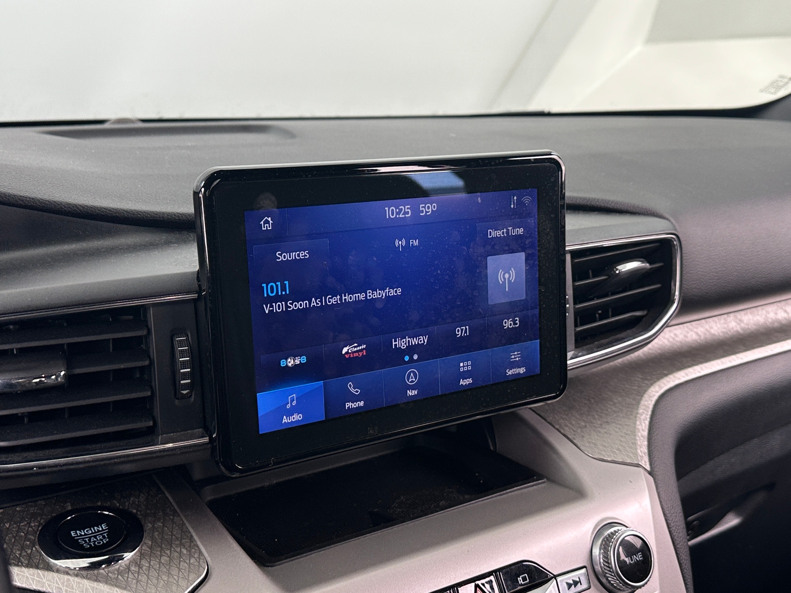 Thumbnail: 2022 Ford Explorer - 3