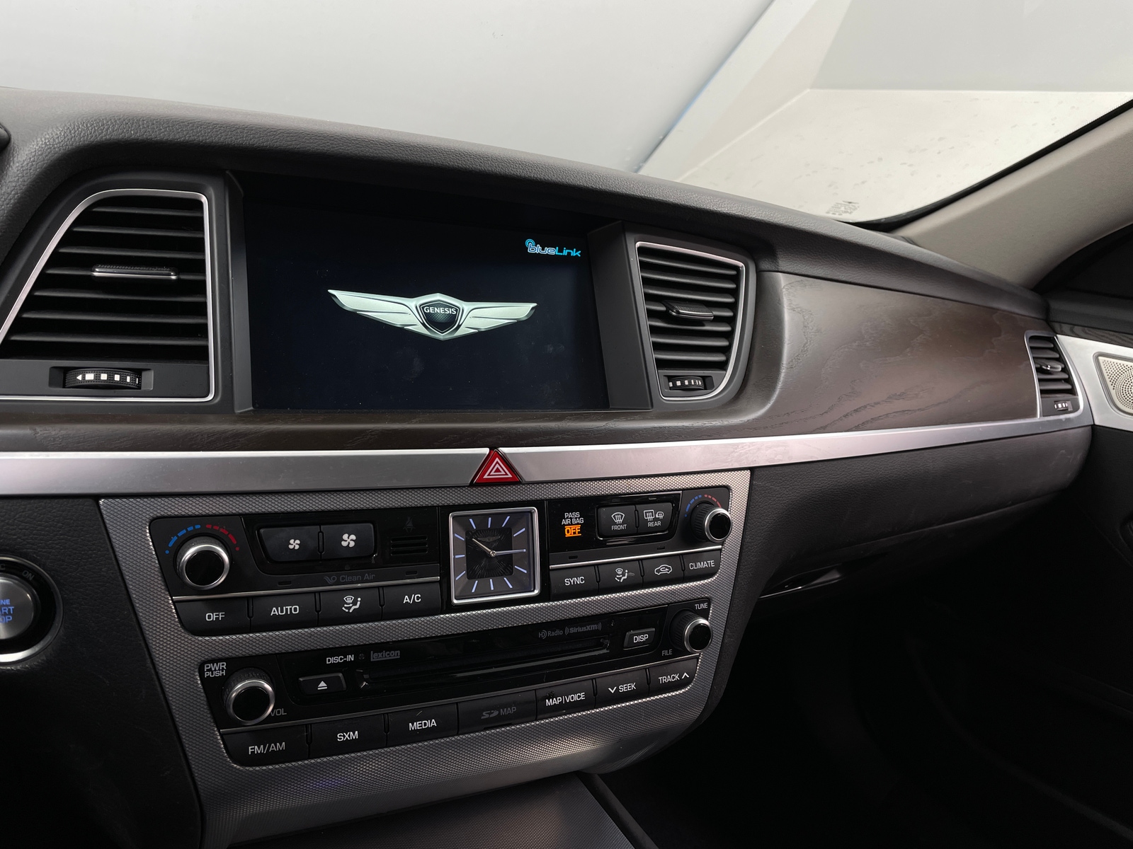 Thumbnail: 2018 Genesis G80 - 3