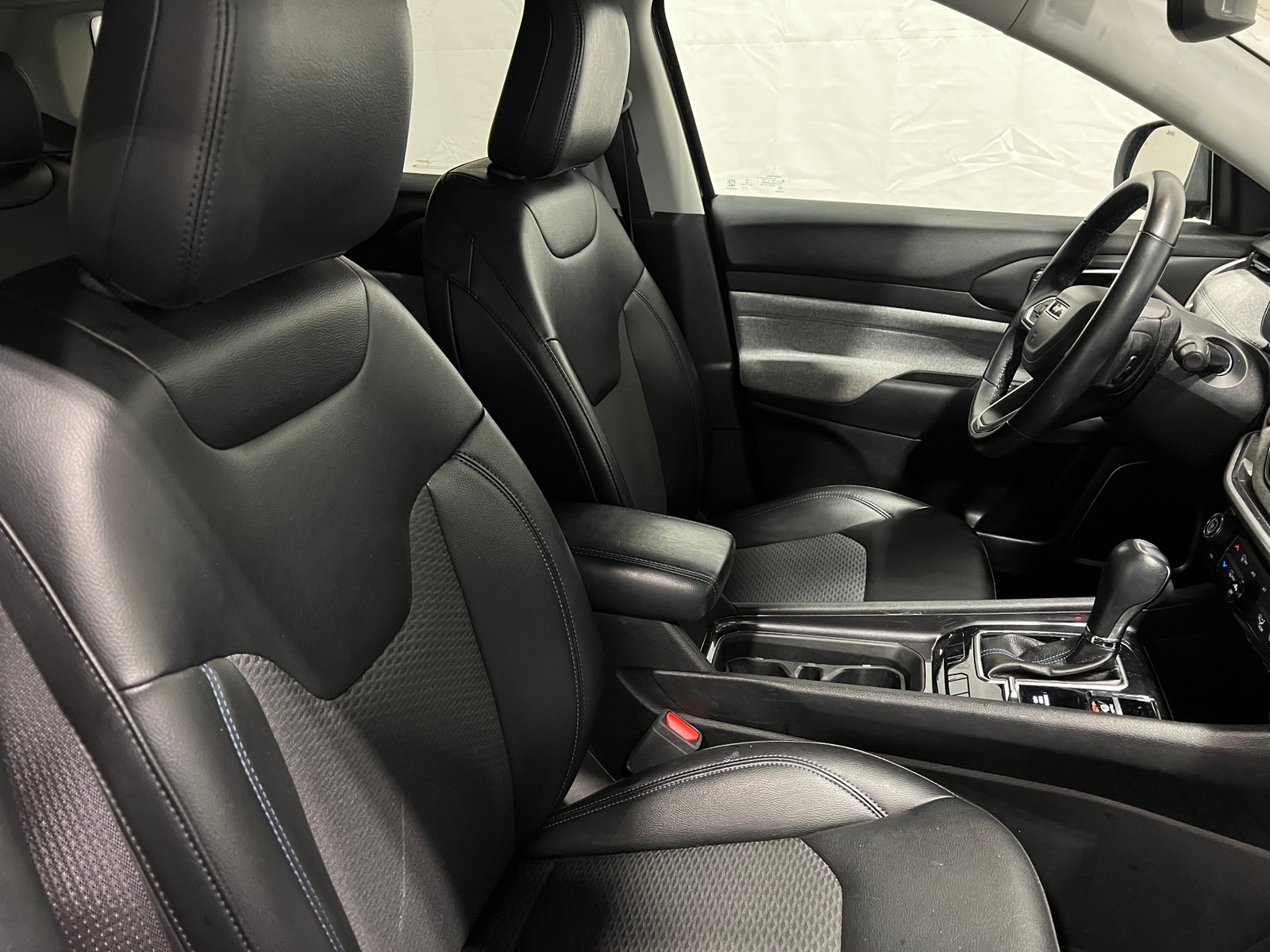 Thumbnail: 2022 Jeep Compass - 2