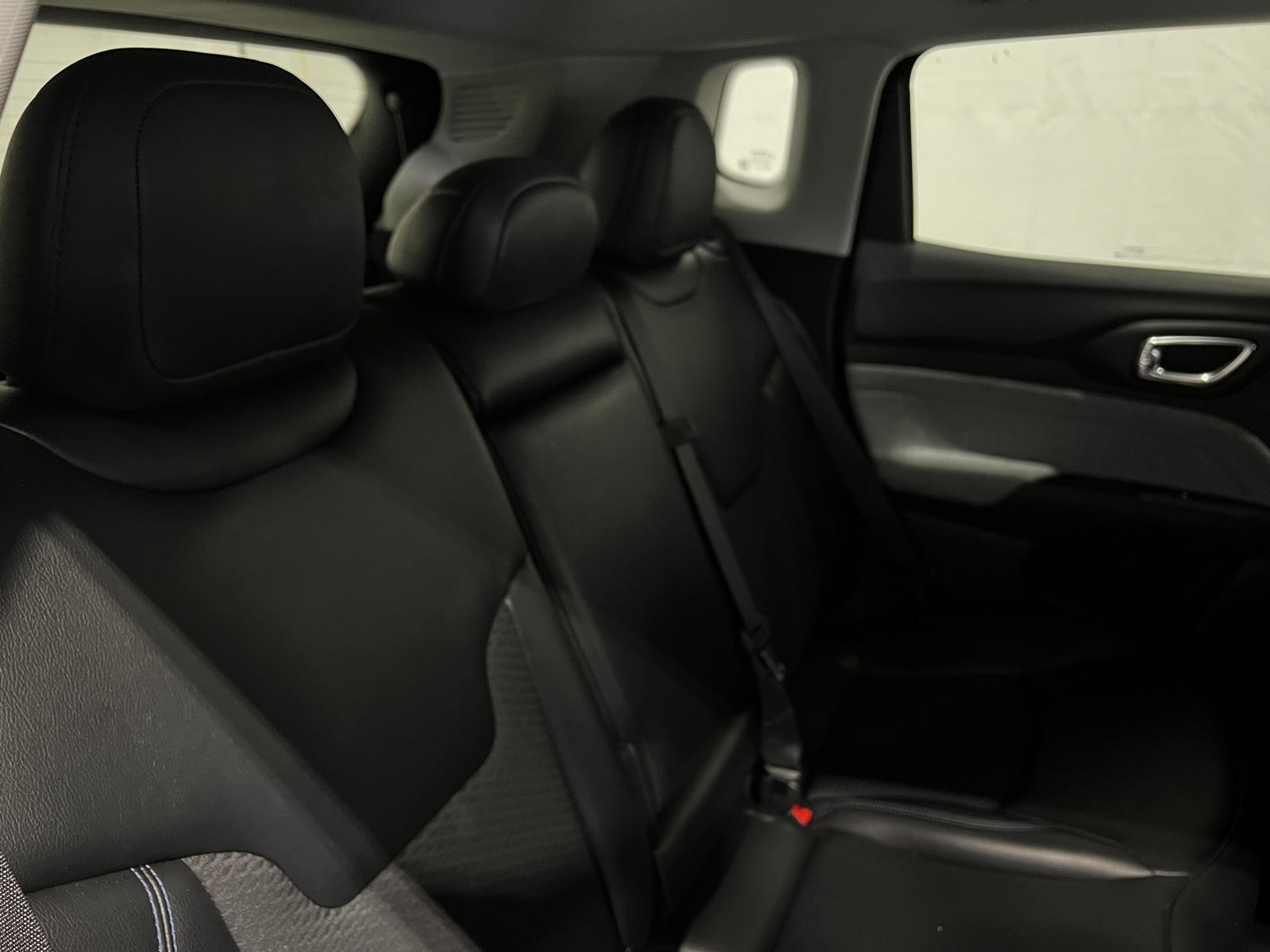 Thumbnail: 2022 Jeep Compass - 6