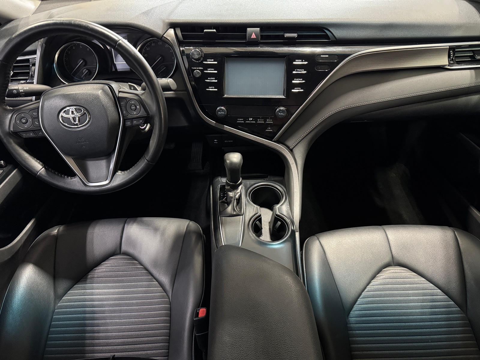 Thumbnail: 2018 Toyota Camry - 2