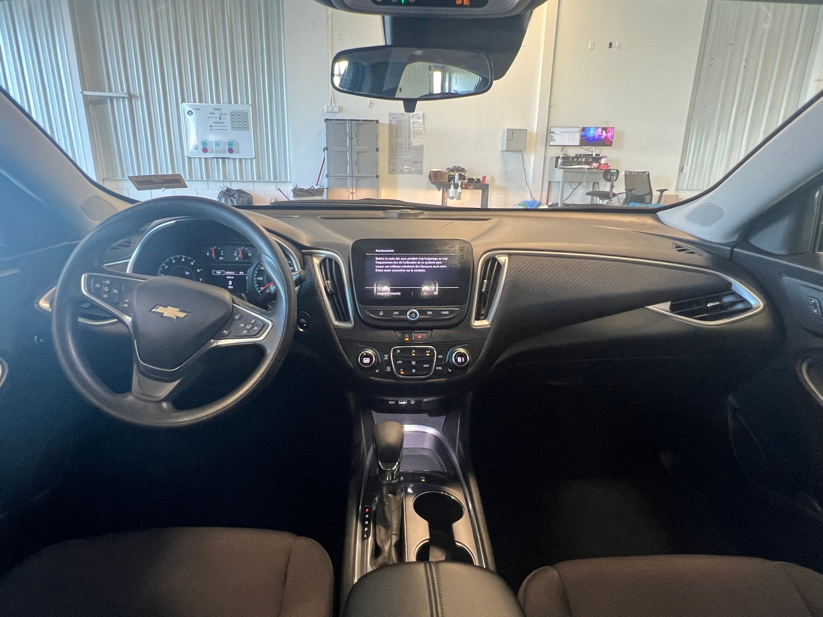 Thumbnail: 2023 Chevrolet Malibu - 3