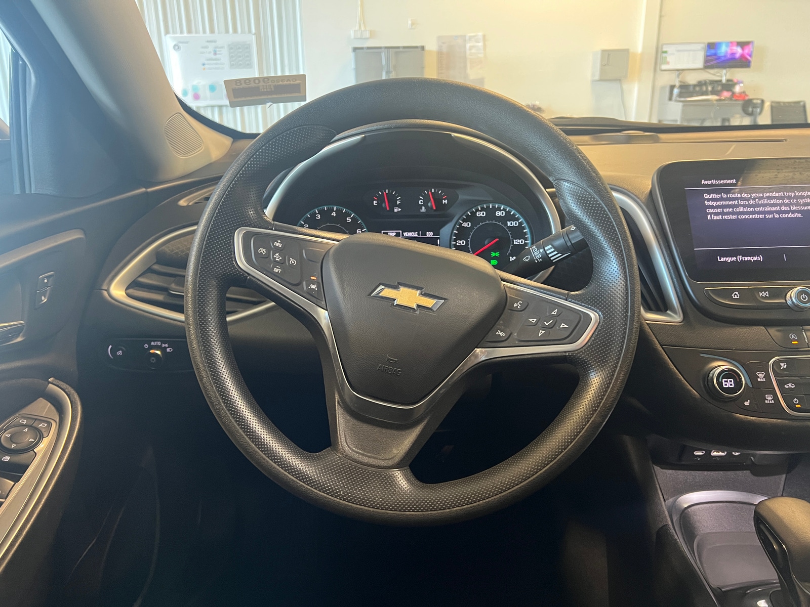 Thumbnail: 2023 Chevrolet Malibu - 5