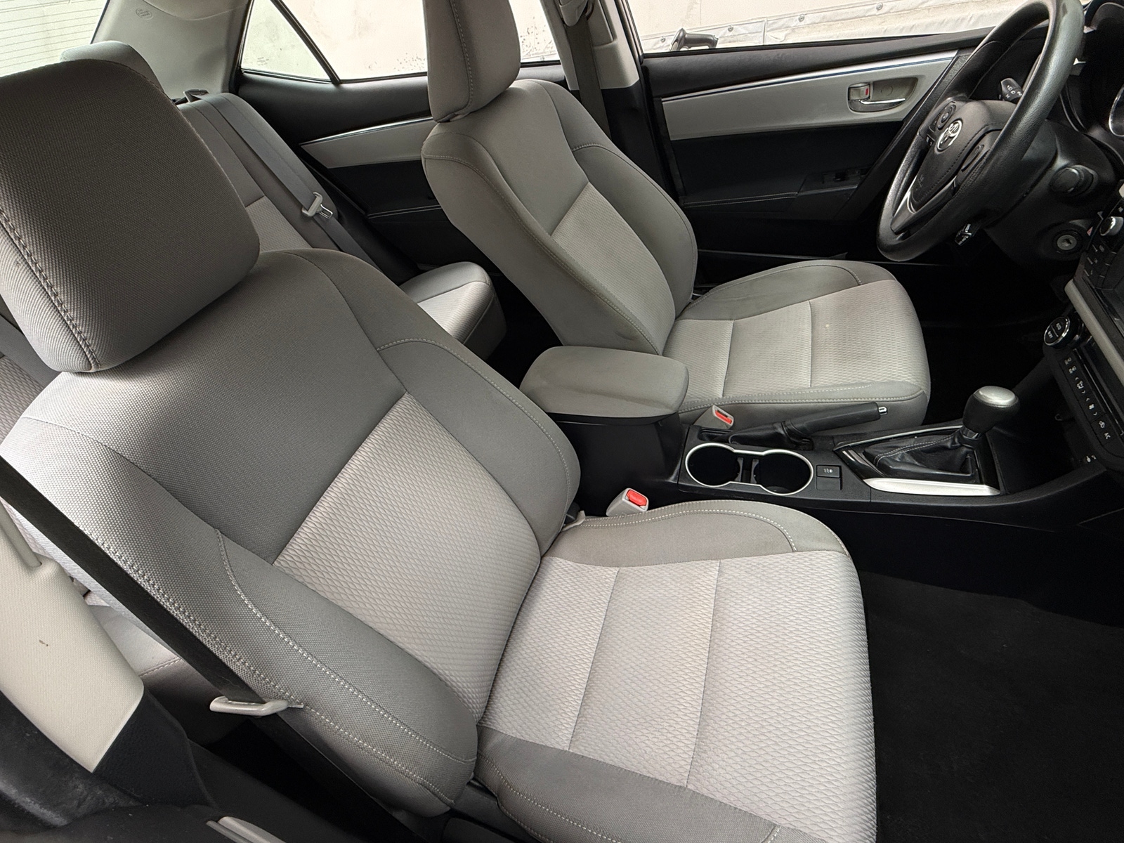 Thumbnail: 2015 Toyota Corolla - 2