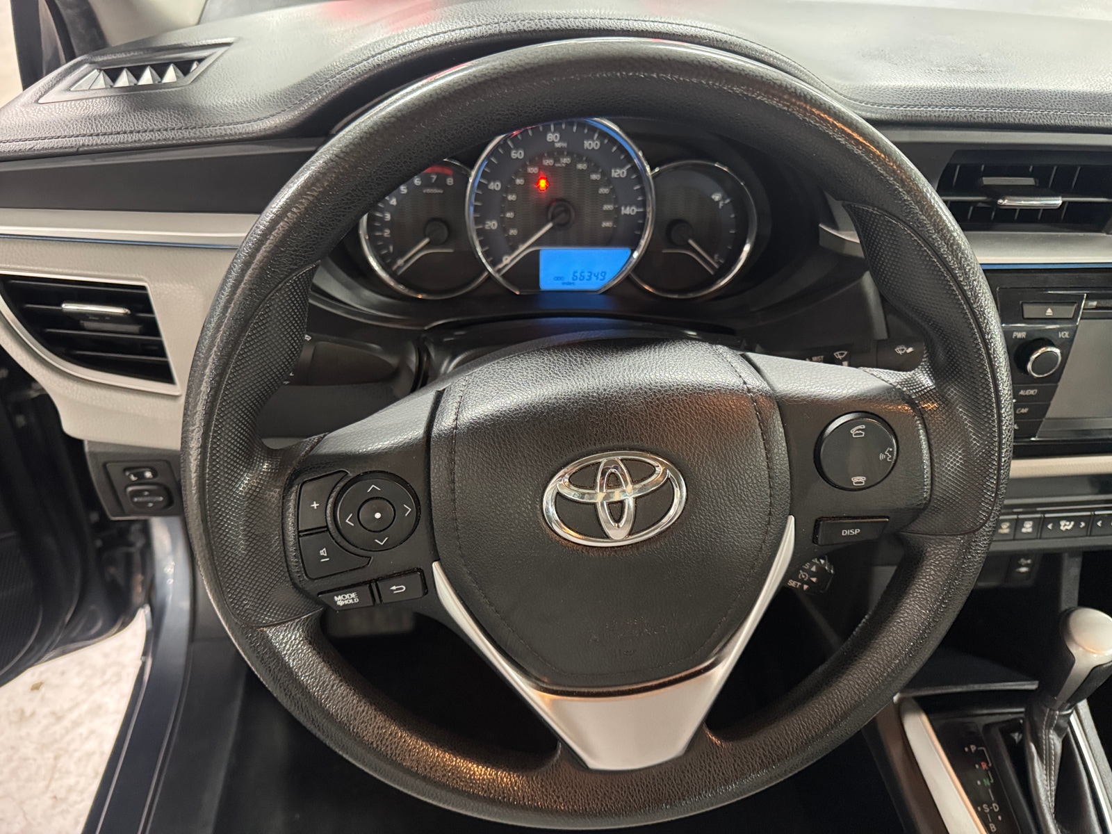 Thumbnail: 2015 Toyota Corolla - 5