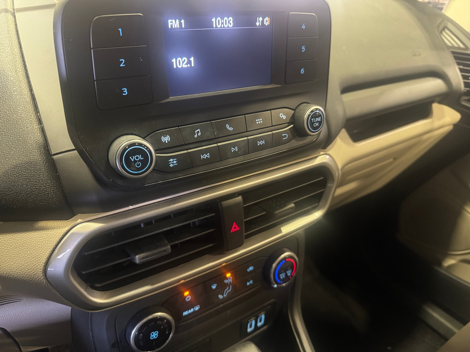 Thumbnail: 2022 Ford EcoSport - 4