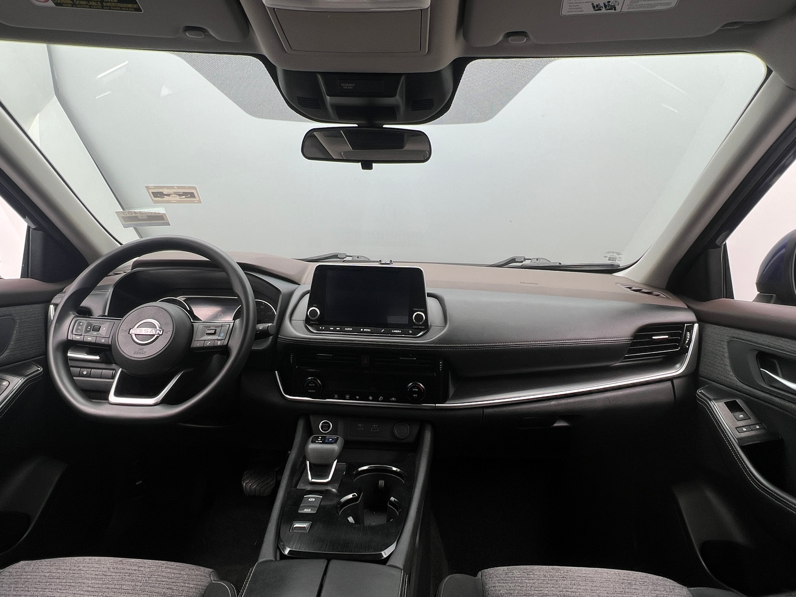 Thumbnail: 2022 Nissan Rogue - 3