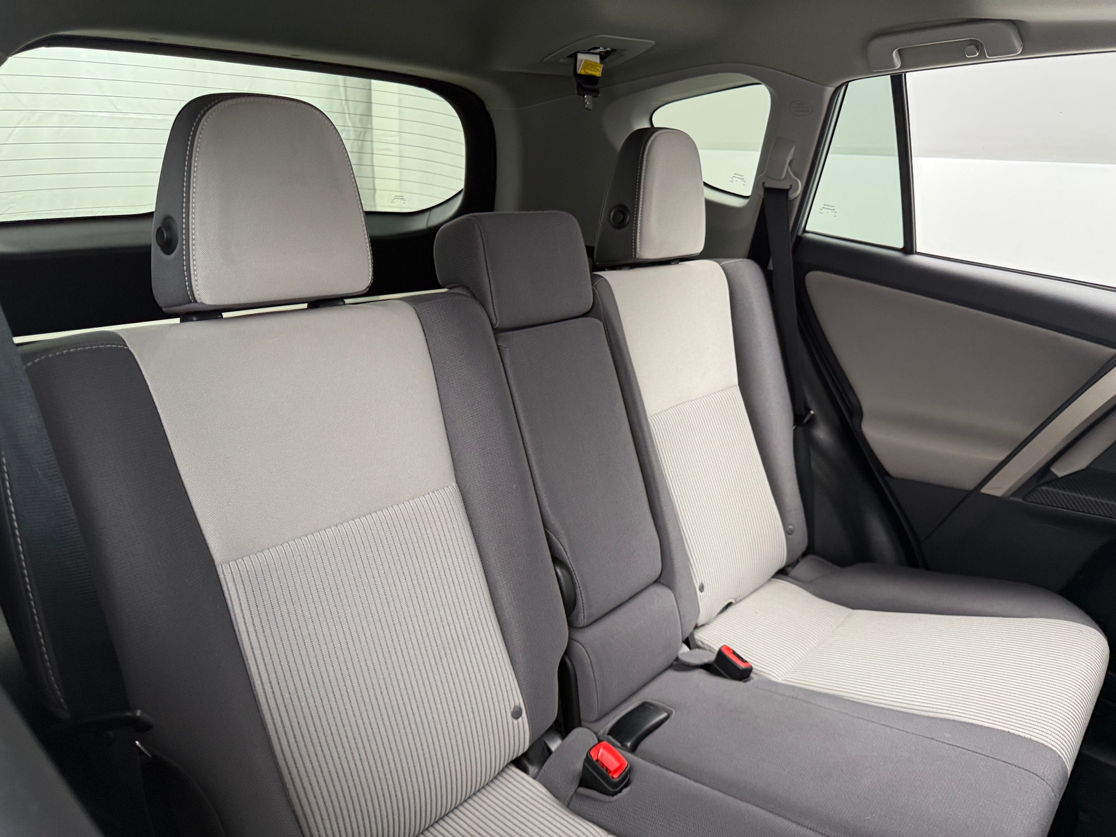Thumbnail: 2015 Toyota RAV4 - 6
