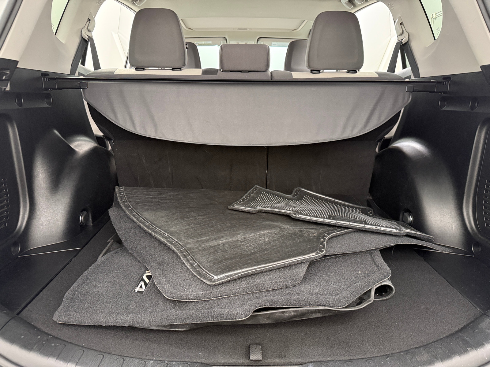 Thumbnail: 2015 Toyota RAV4 - 7