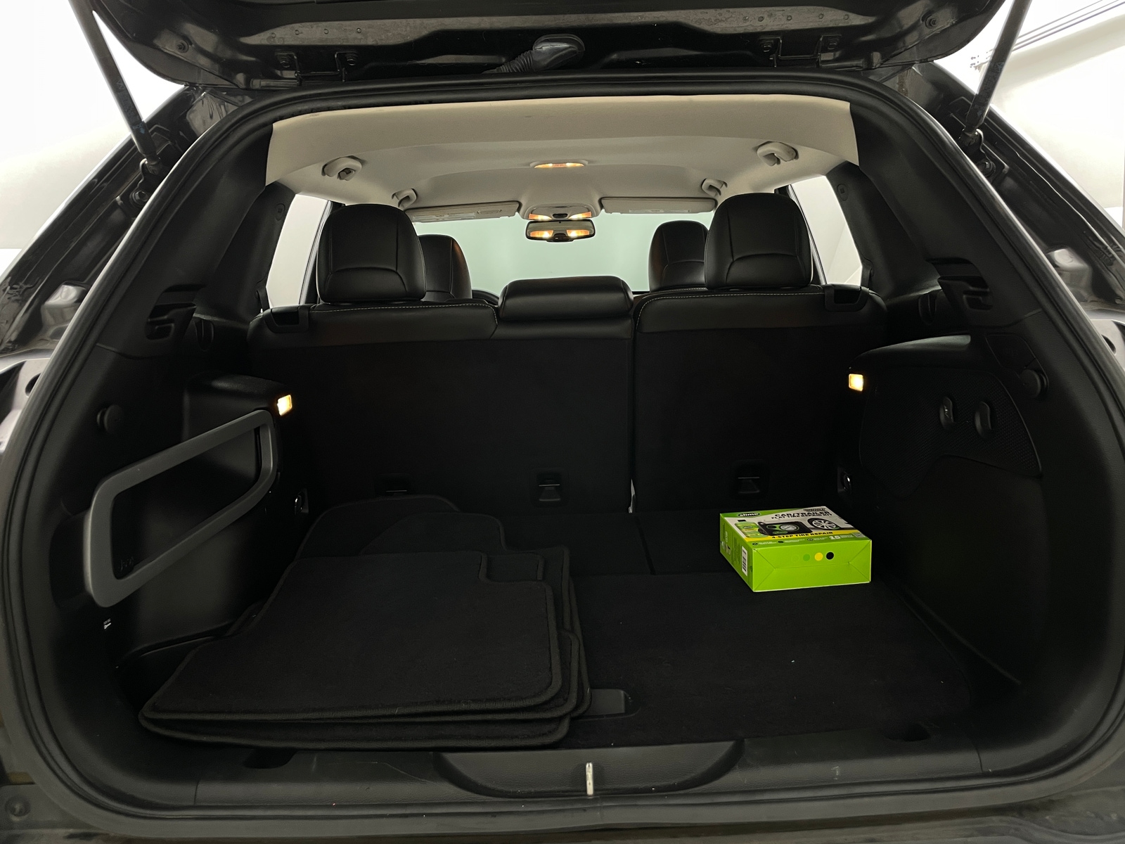 Thumbnail: 2016 Jeep Cherokee - 6