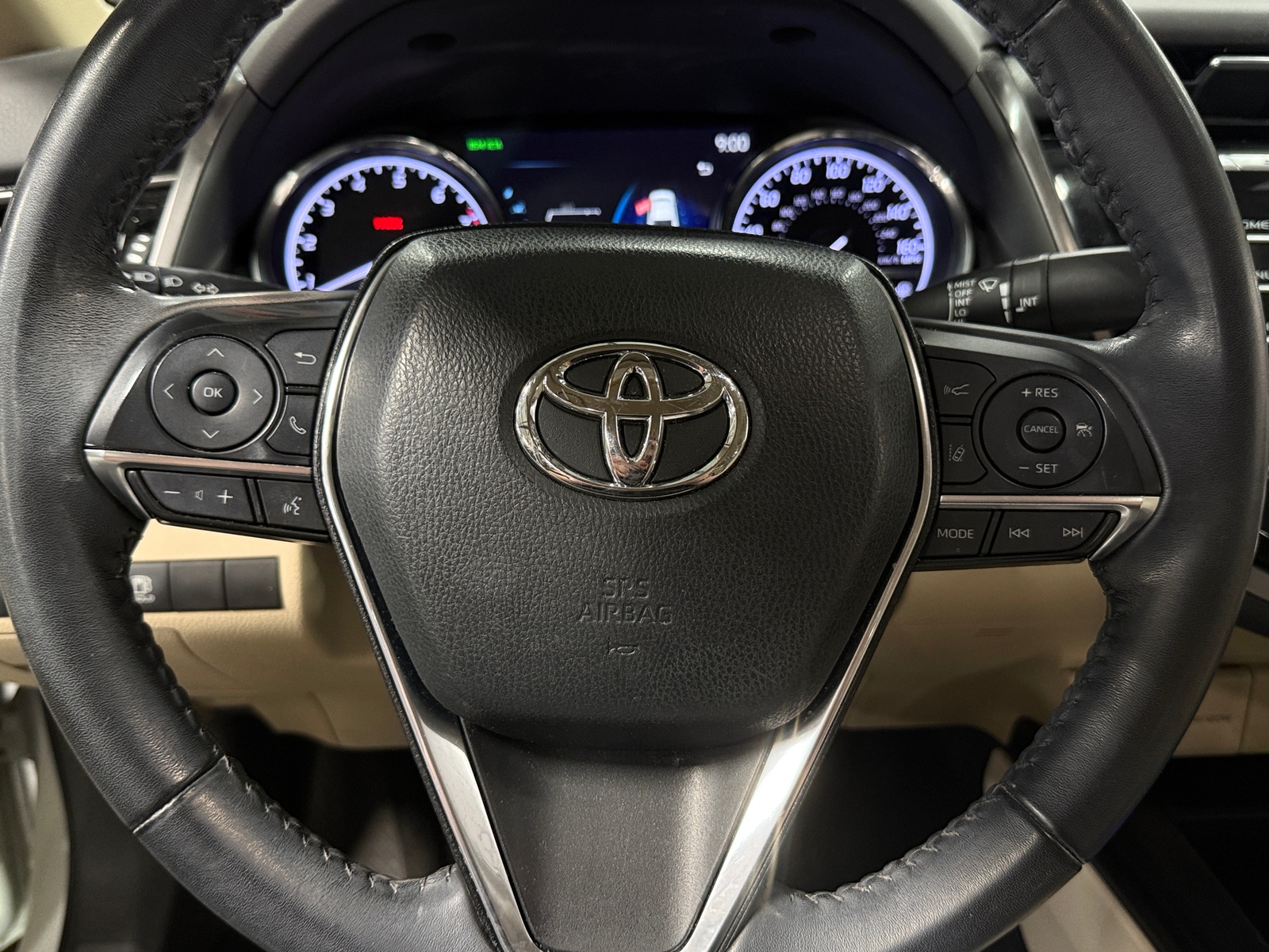 Thumbnail: 2020 Toyota Camry - 4