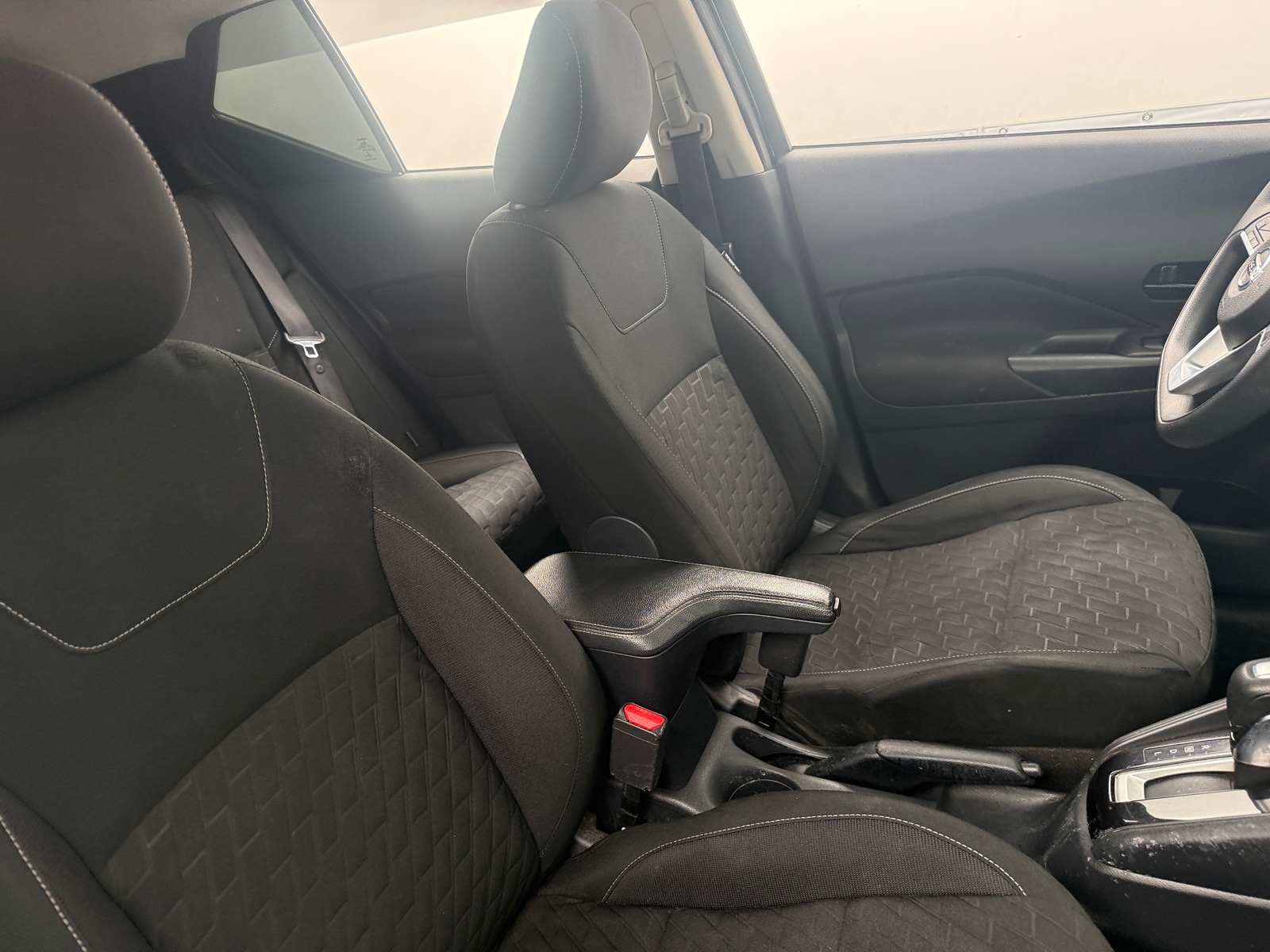Thumbnail: 2021 Nissan Kicks - 2
