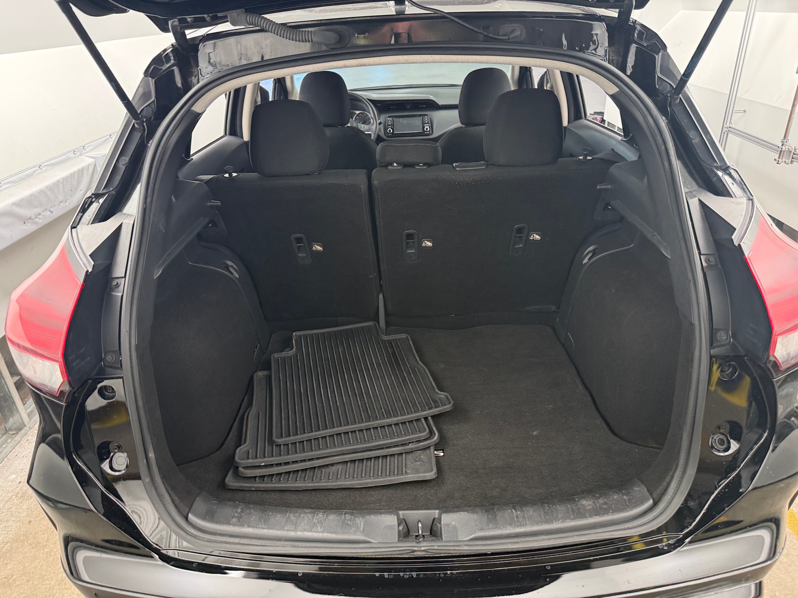 Thumbnail: 2021 Nissan Kicks - 7