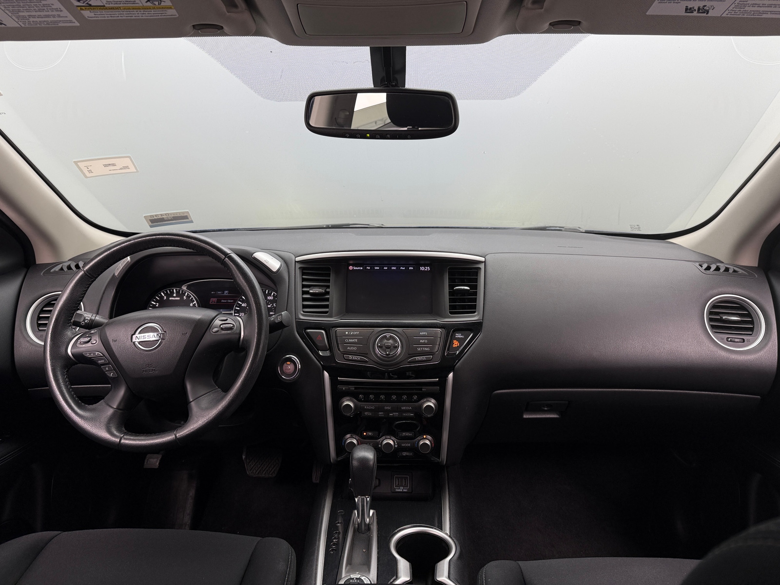 Thumbnail: 2018 Nissan Pathfinder - 3