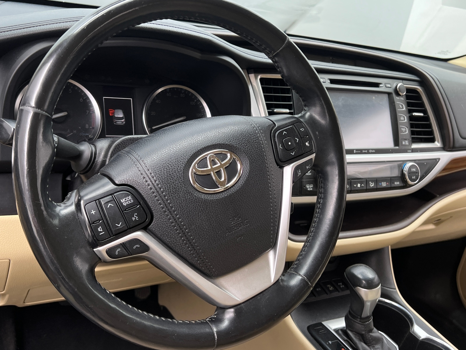 Thumbnail: 2018 Toyota Highlander - 4