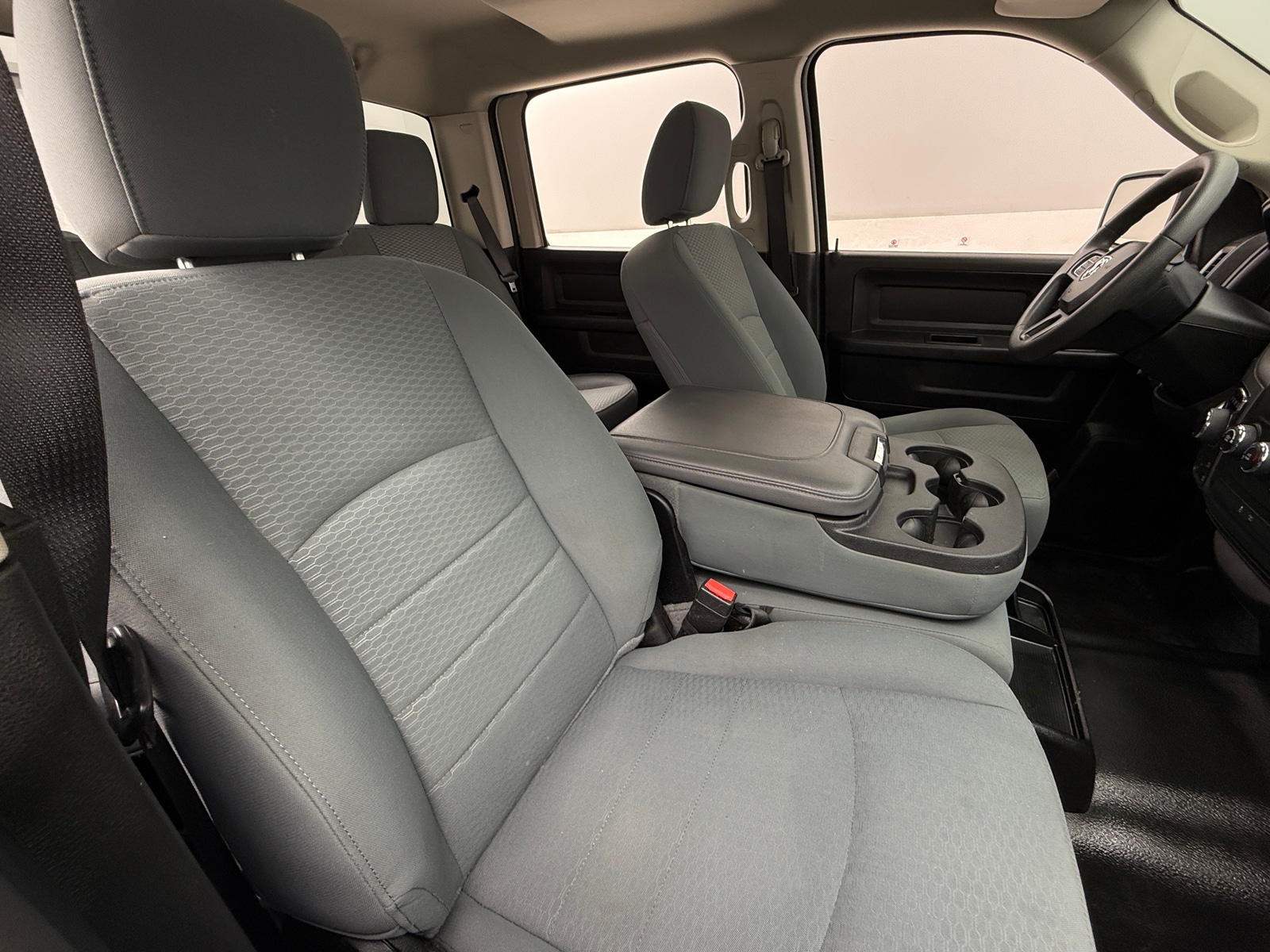 Thumbnail: 2019 RAM 1500 Classic - 2