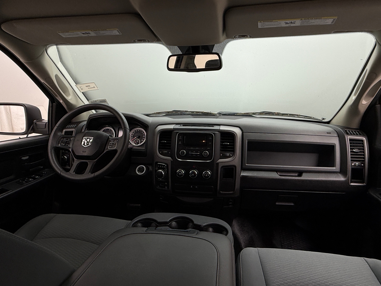 Thumbnail: 2019 RAM 1500 Classic - 3