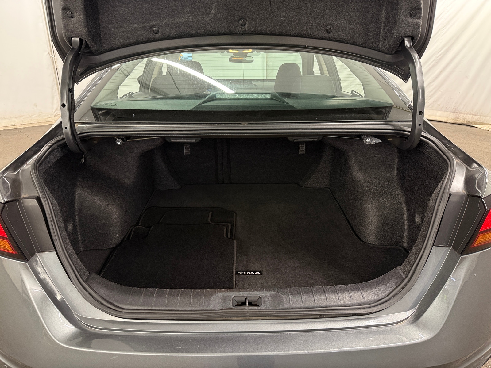 Thumbnail: 2024 Nissan Altima - 7