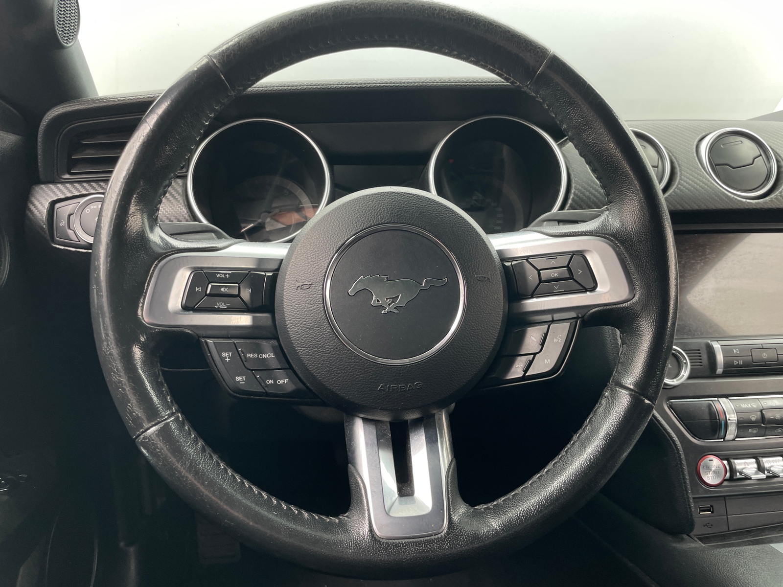 Thumbnail: 2022 Ford Mustang - 4