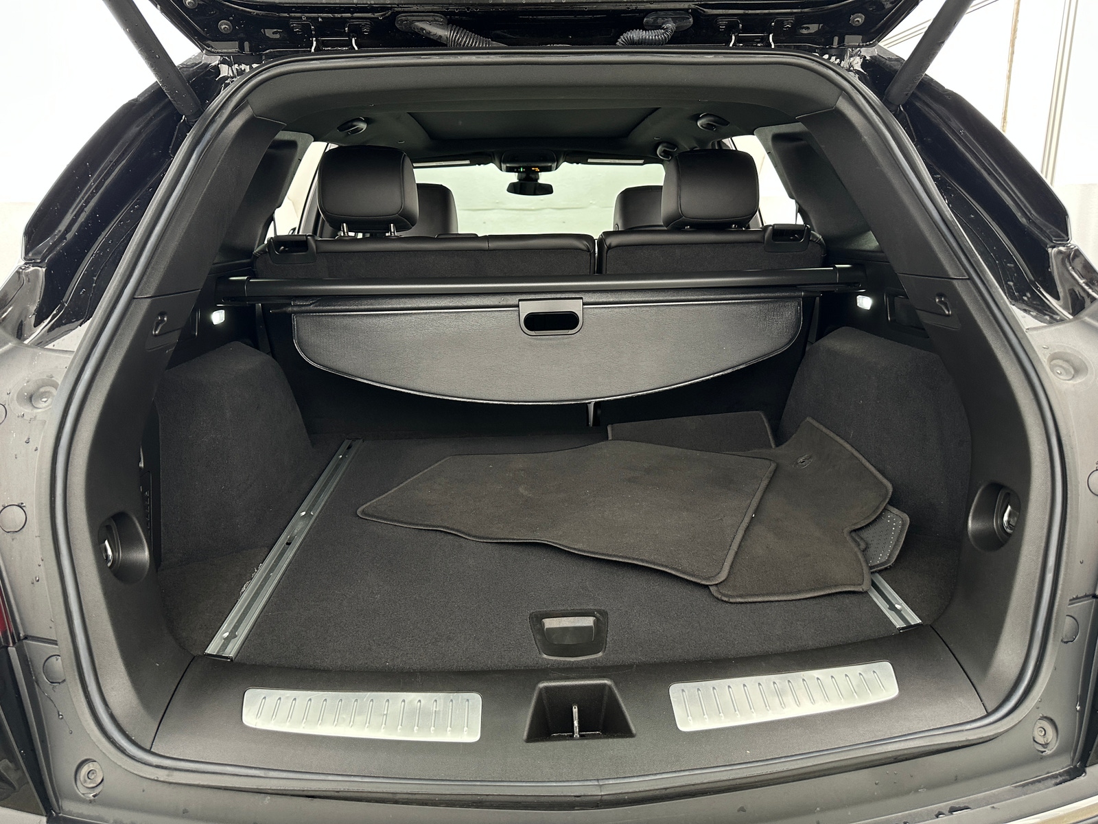 Thumbnail: 2025 Cadillac XT5 - 6