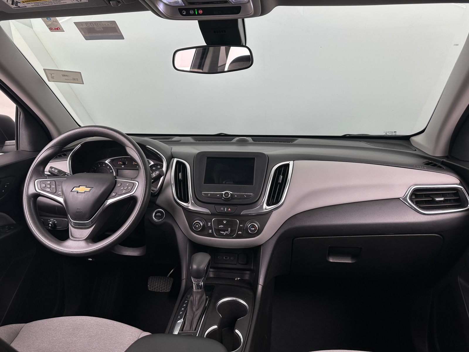 Thumbnail: 2022 Chevrolet Equinox - 3