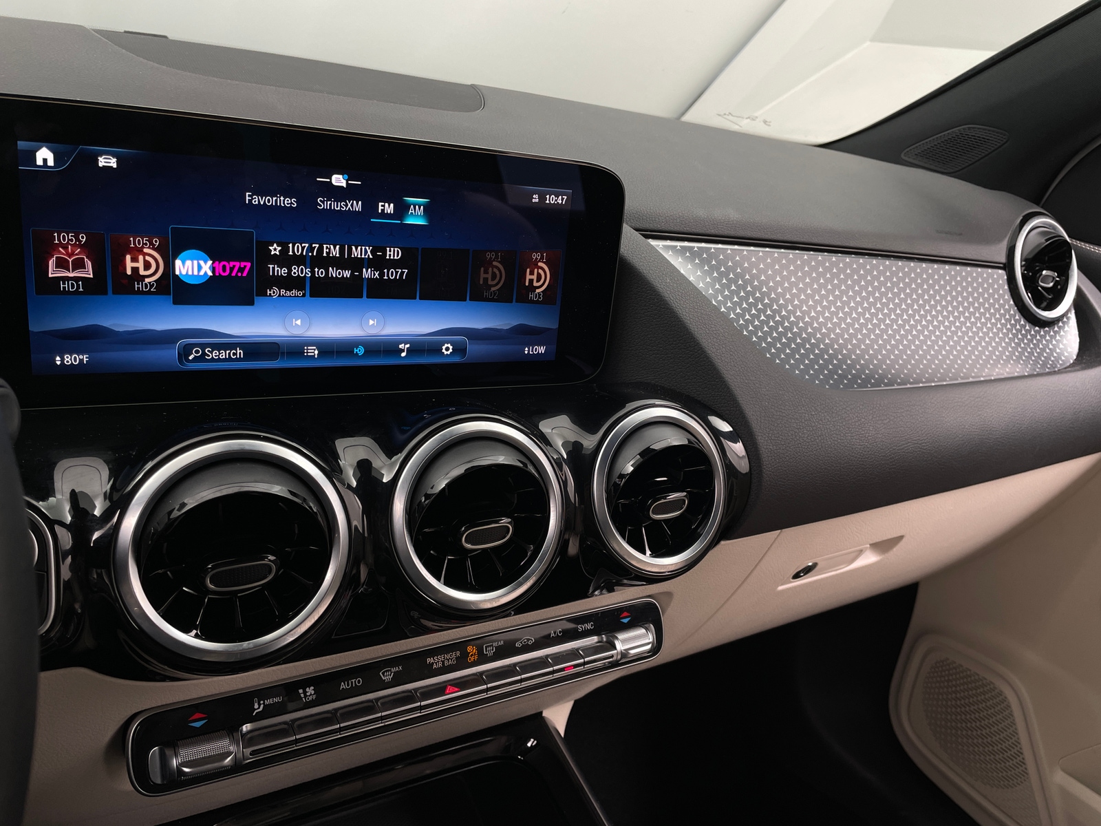 Thumbnail: 2025 Mercedes-Benz GLA - 3