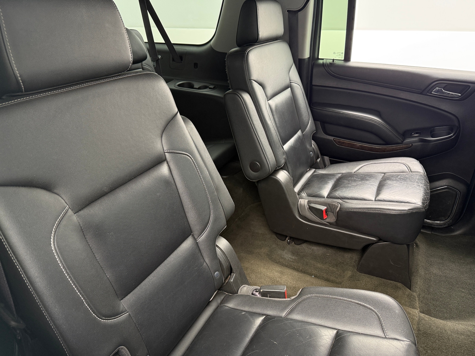 Thumbnail: 2016 Chevrolet Suburban - 5