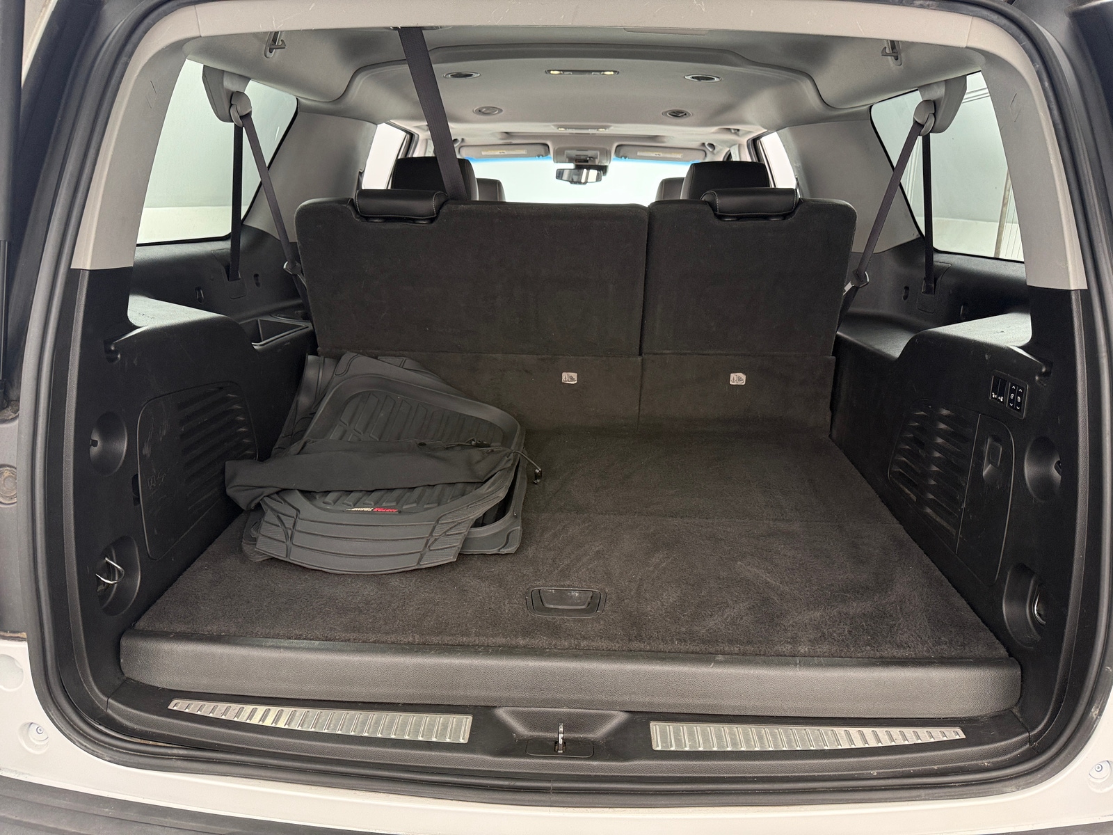 Thumbnail: 2016 Chevrolet Suburban - 6