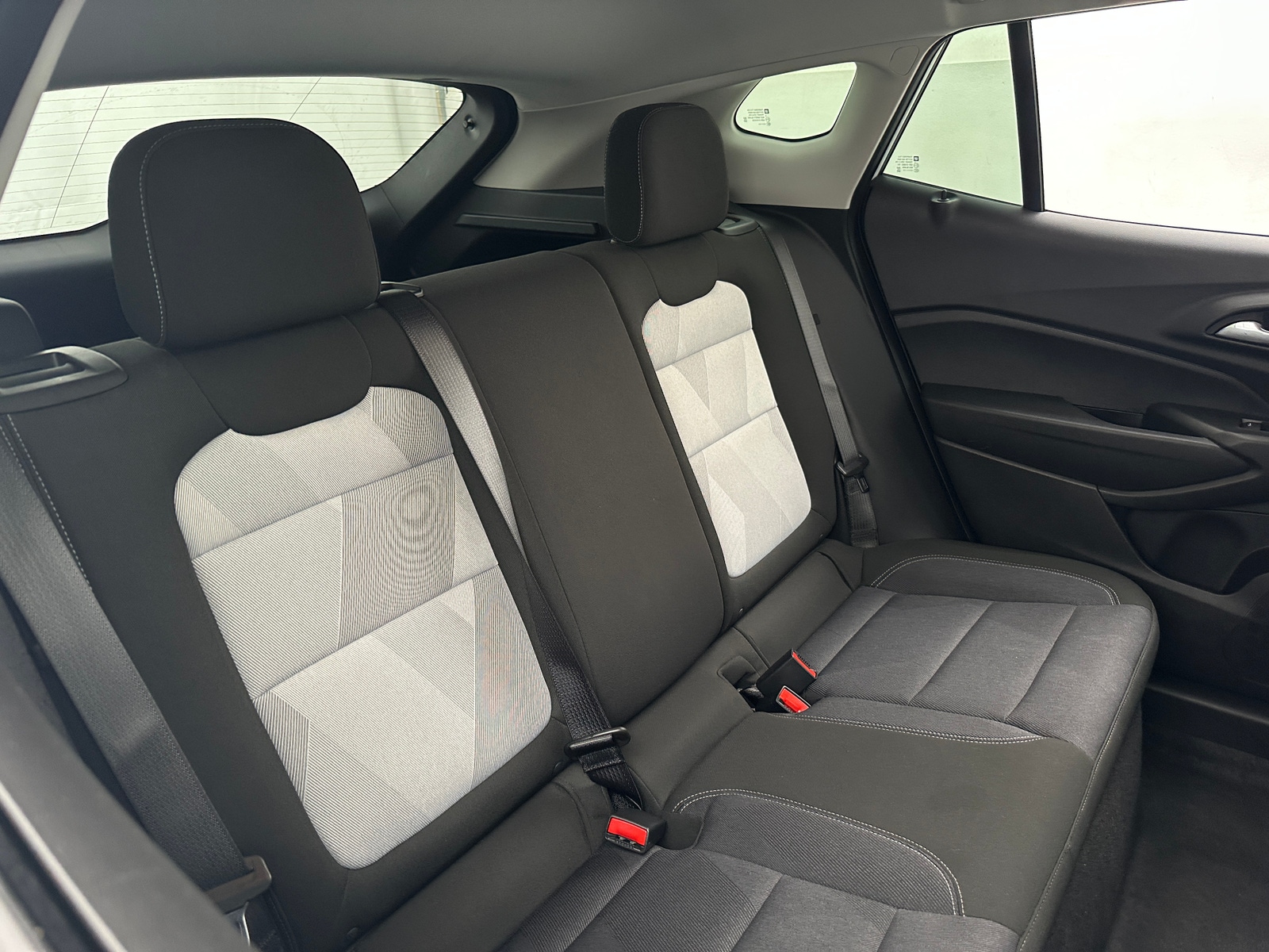 Thumbnail: 2025 Chevrolet Trax - 6