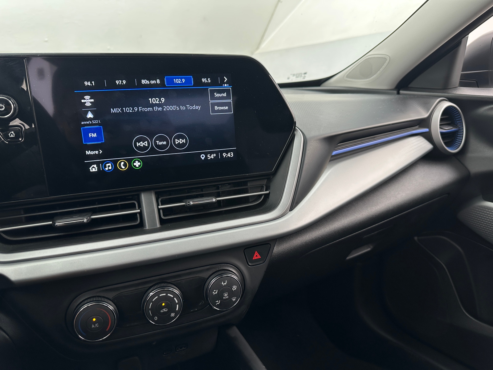 Thumbnail: 2025 Chevrolet Trax - 4