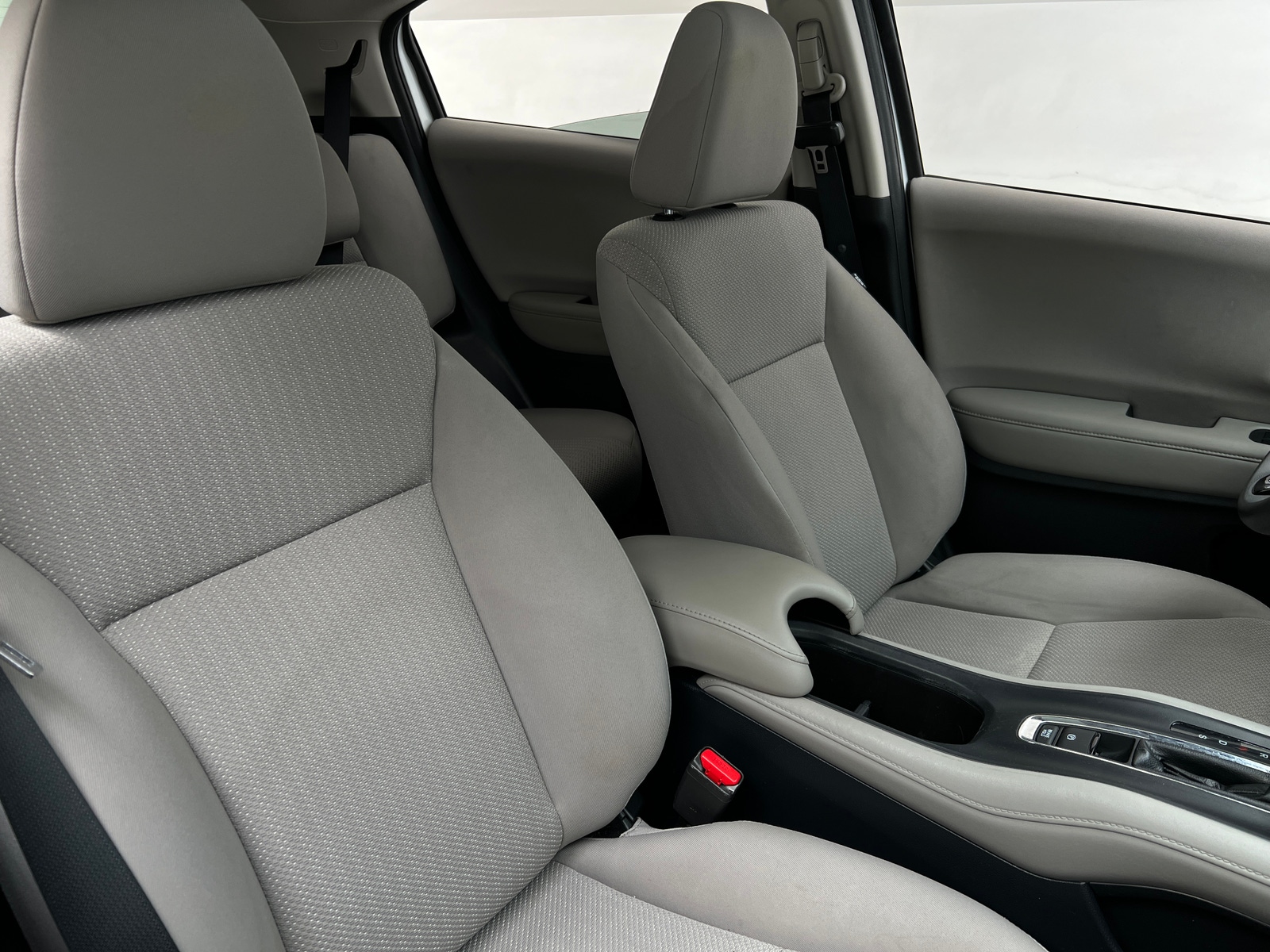 Thumbnail: 2017 Honda HR-V - 2