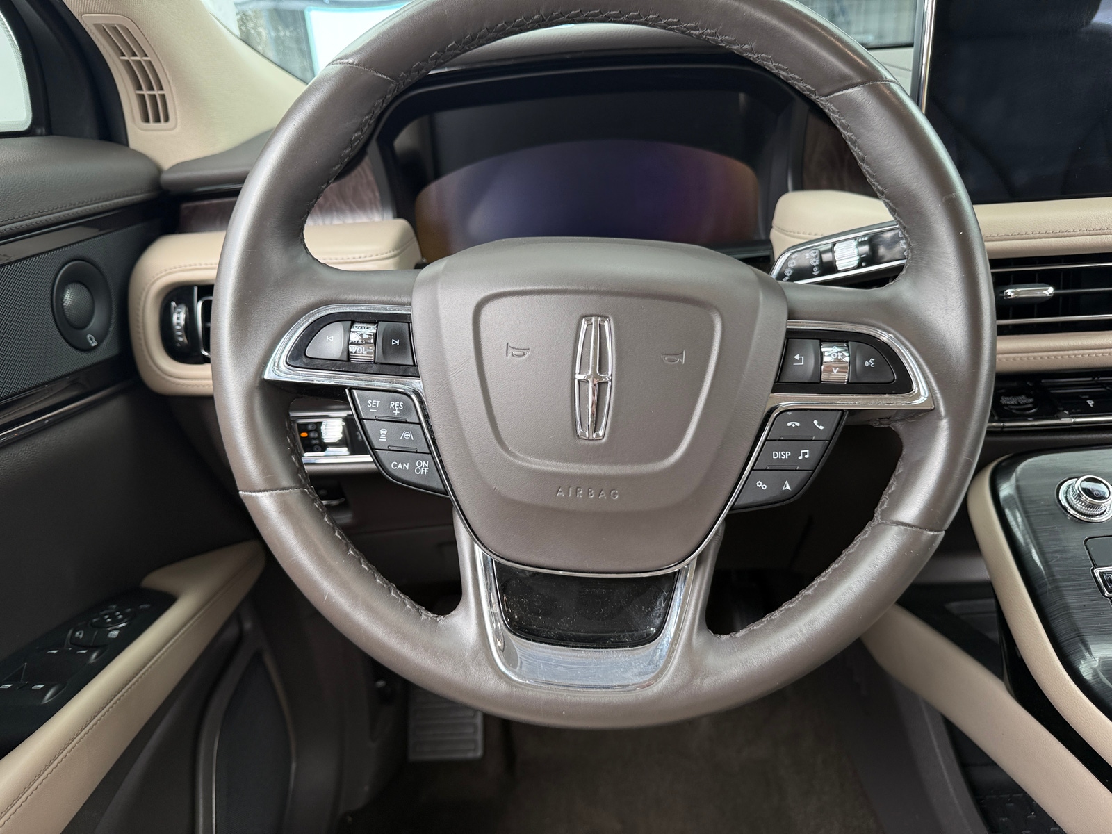 Thumbnail: 2021 Lincoln Nautilus - 4
