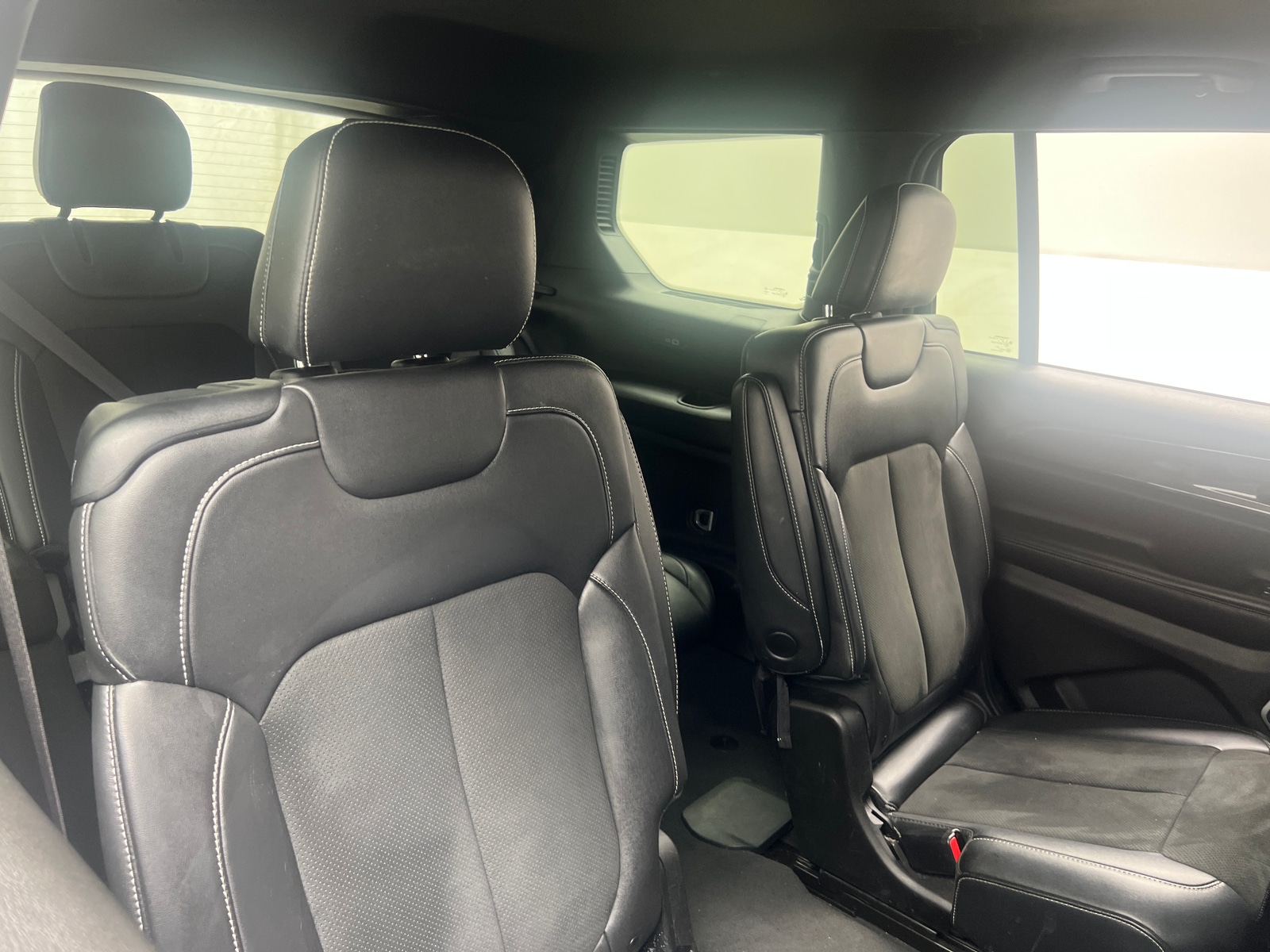 Thumbnail: 2022 Jeep Grand Cherokee L - 5