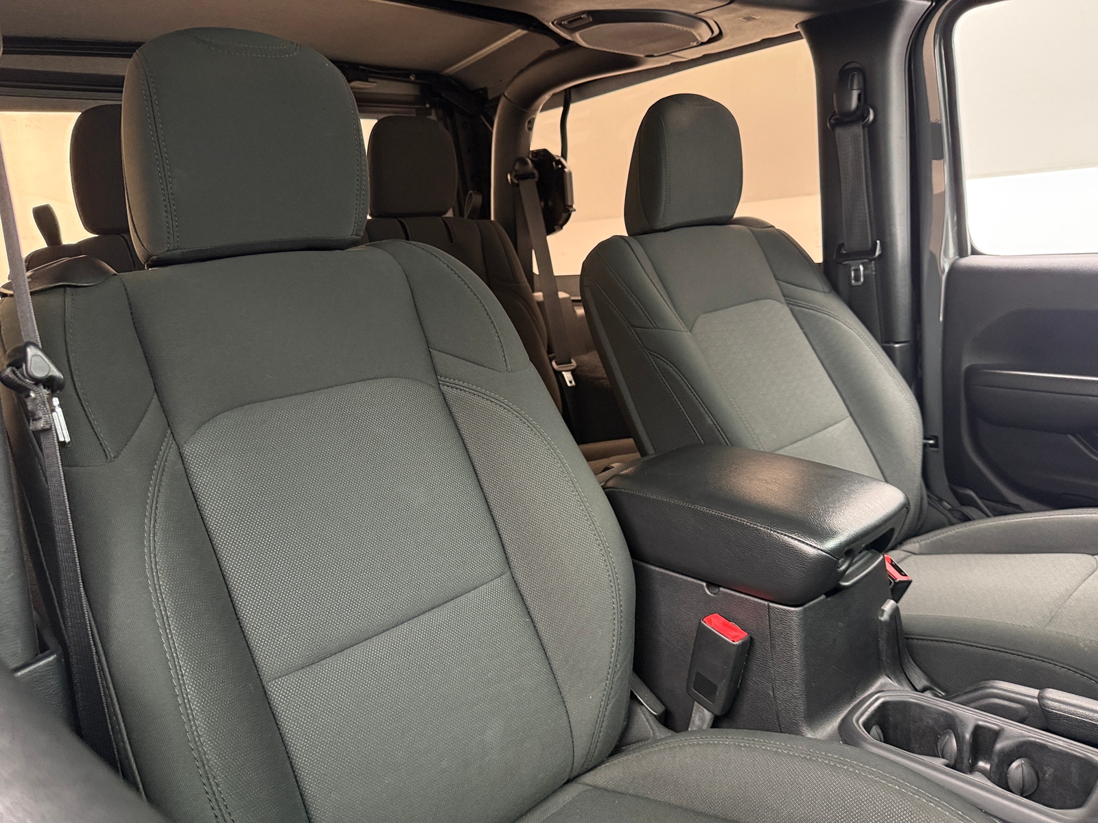 Thumbnail: 2019 Jeep Wrangler - 2