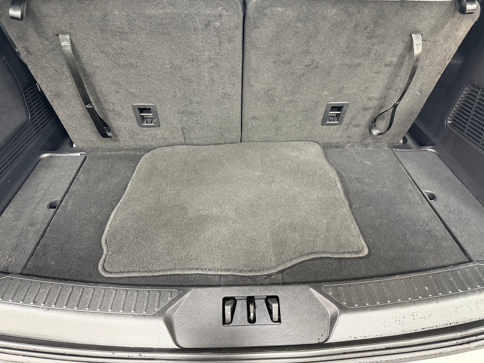 Thumbnail: 2025 Ford Explorer - 6