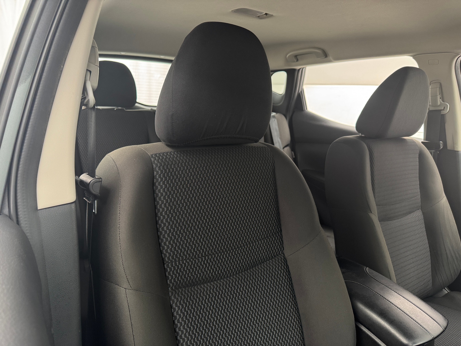 Thumbnail: 2021 Nissan Rogue Sport - 2