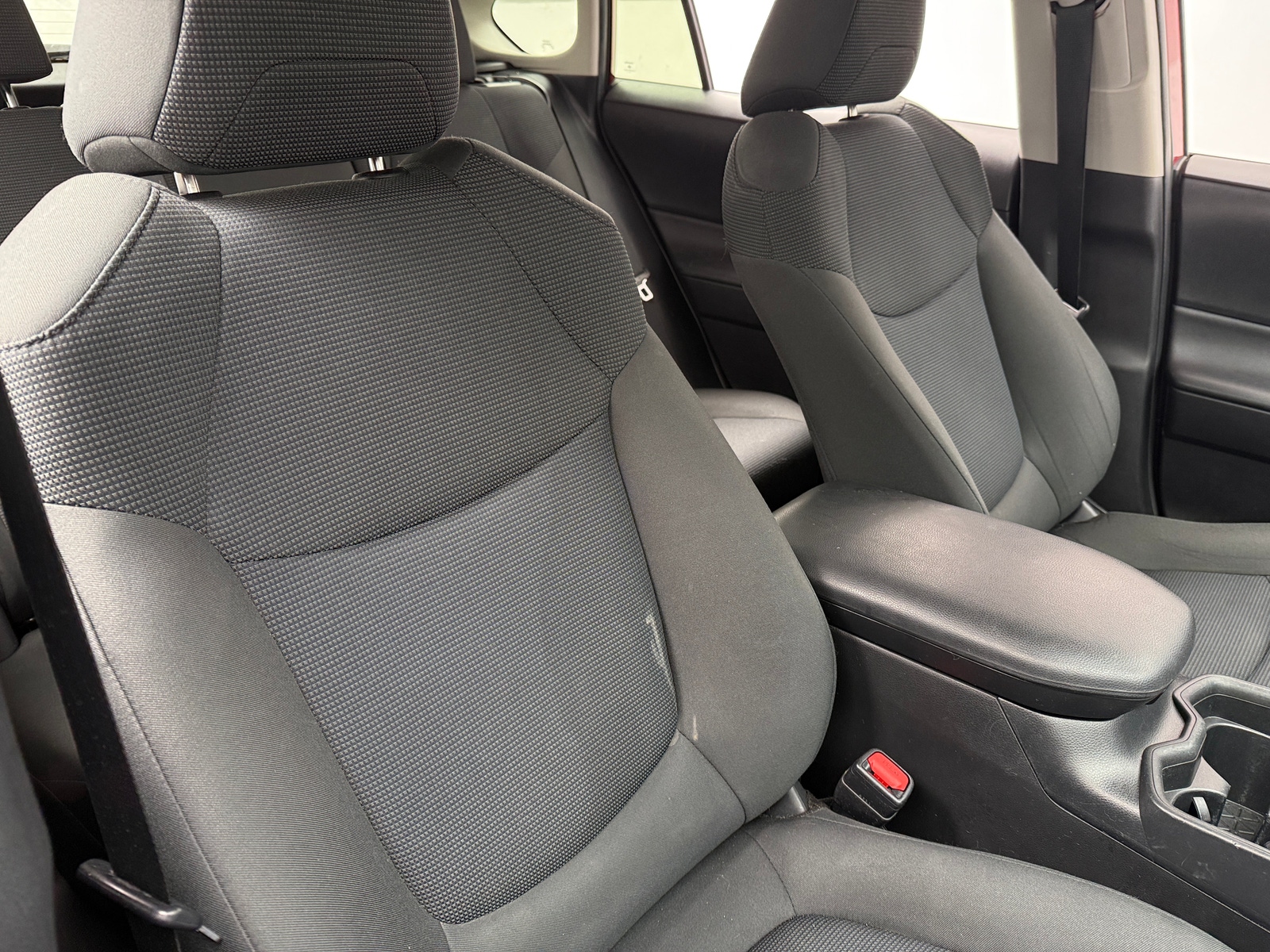 Thumbnail: 2020 Toyota RAV4 - 2