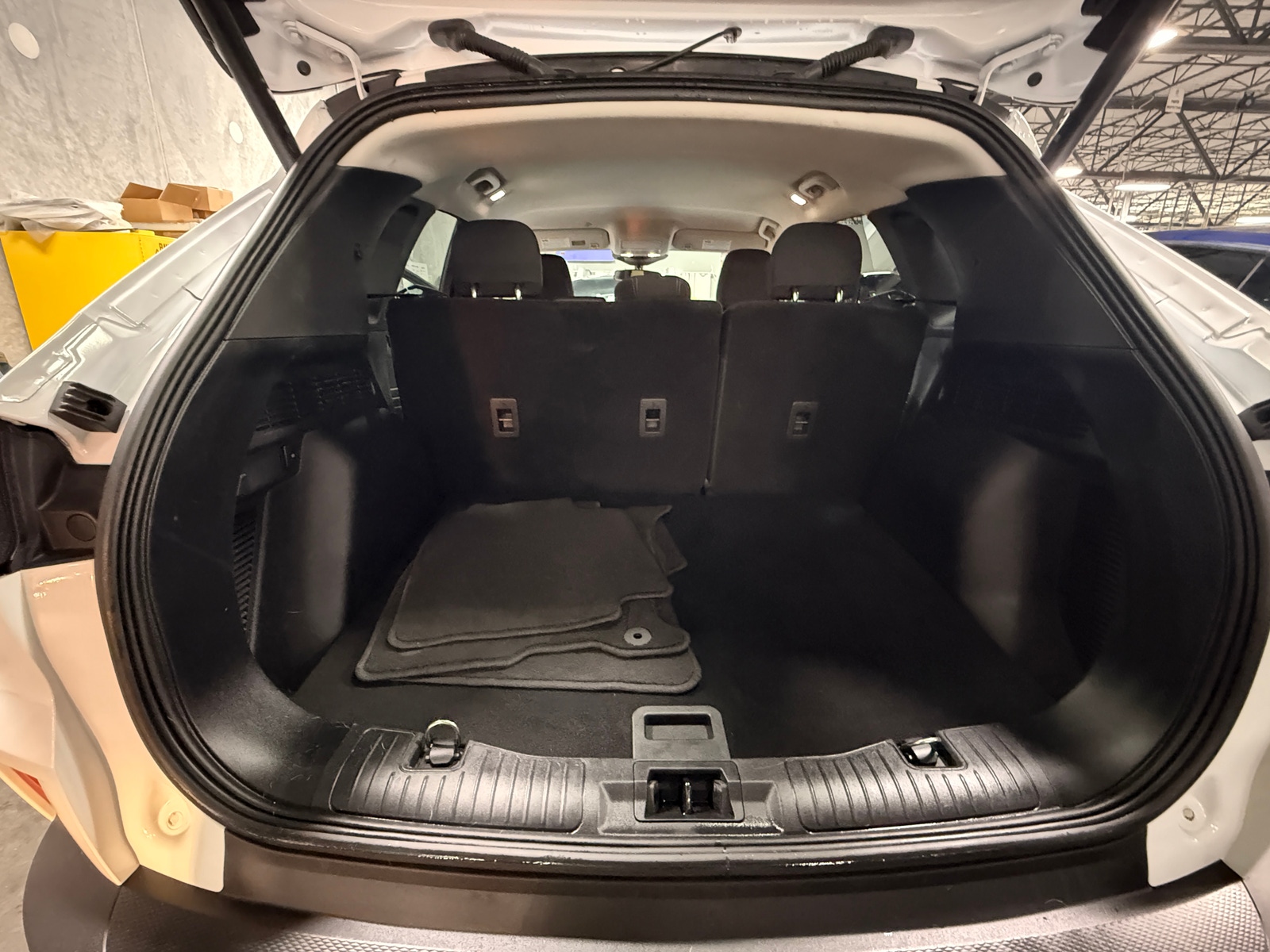 Thumbnail: 2023 Ford Escape - 7