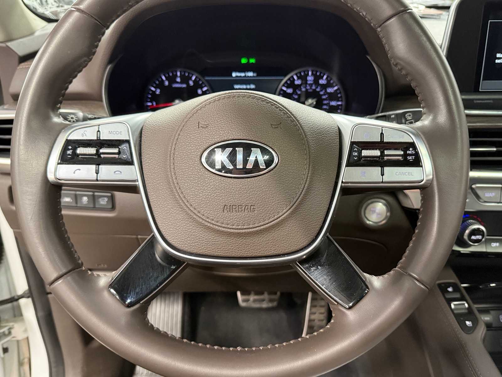 Thumbnail: 2020 Kia Telluride - 4