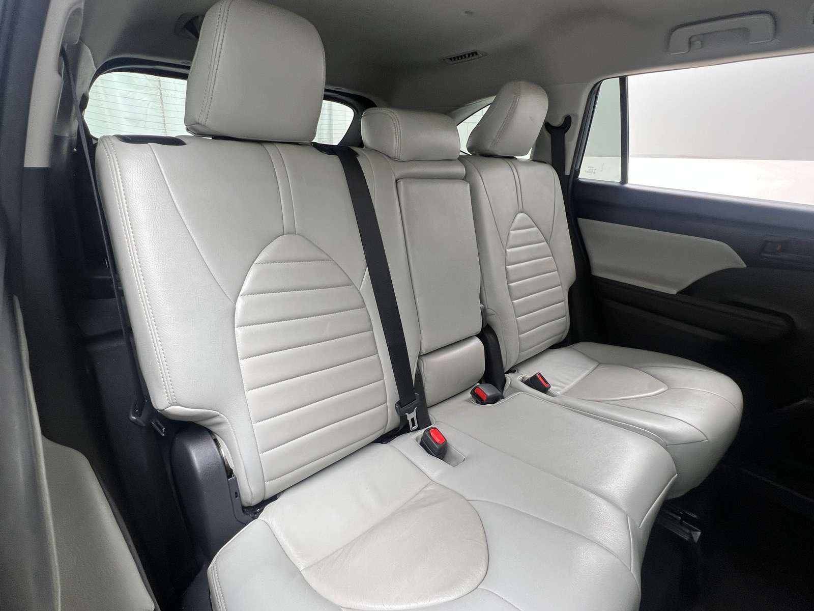 Thumbnail: 2020 Toyota Highlander - 6